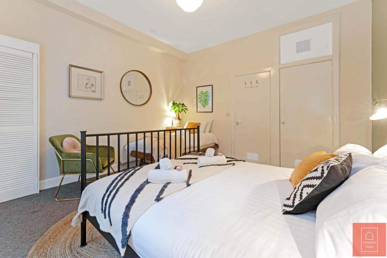 Cheerful Stays: Spacious Flat In Vibrant Leith EDI Exterior foto